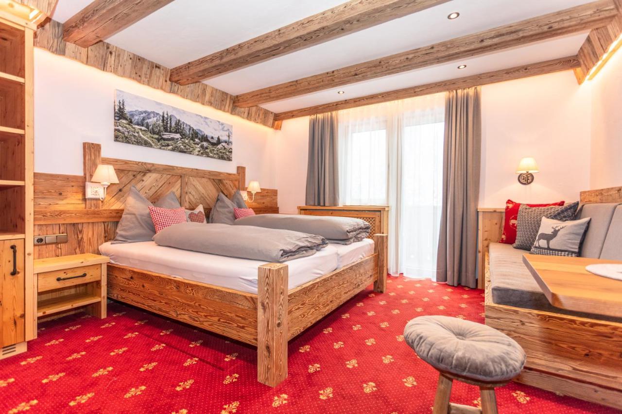 Pension Berghof Maria Alm am Steinernen Meer Ngoại thất bức ảnh